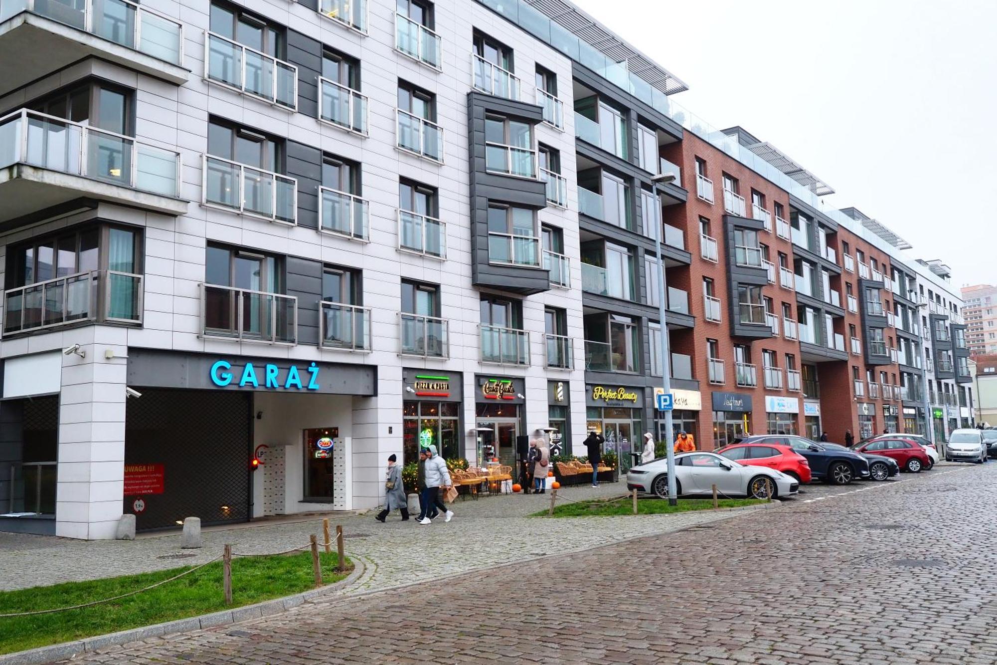 Gdansk Szafarnia Waterlane Spa By Jacek Budek, Gdansk